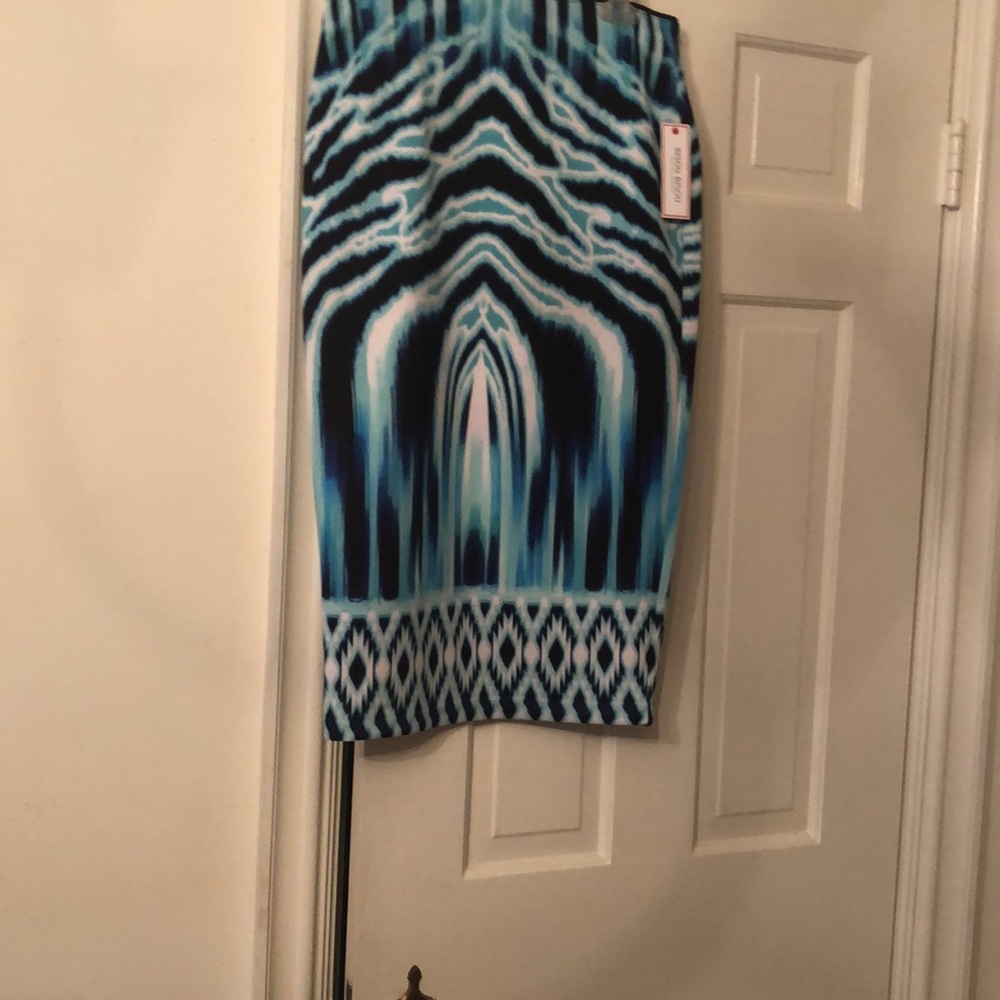 Patterned skirt - Picture 2 of 2
